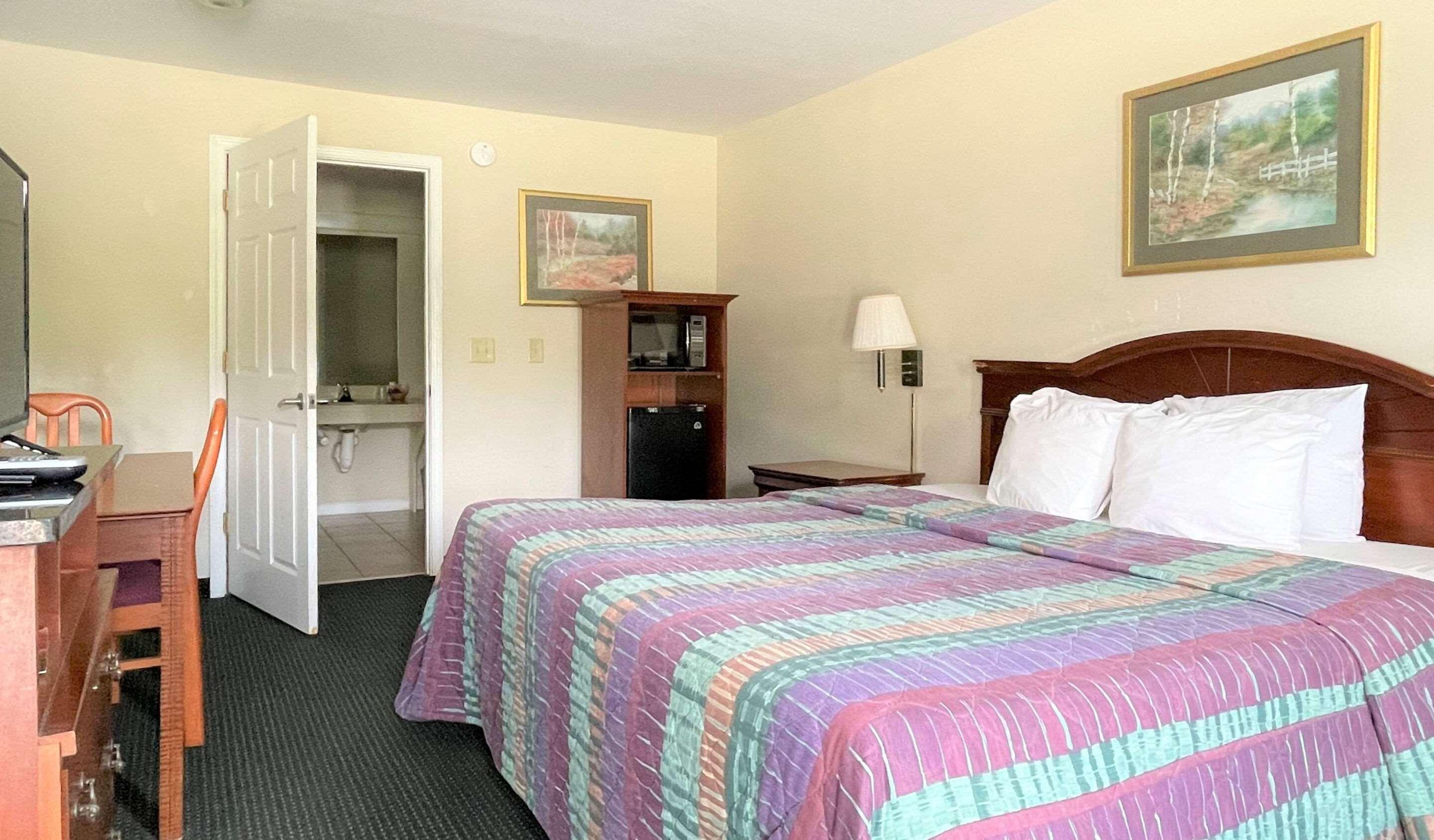 Days Inn Sandersville Екстер'єр фото